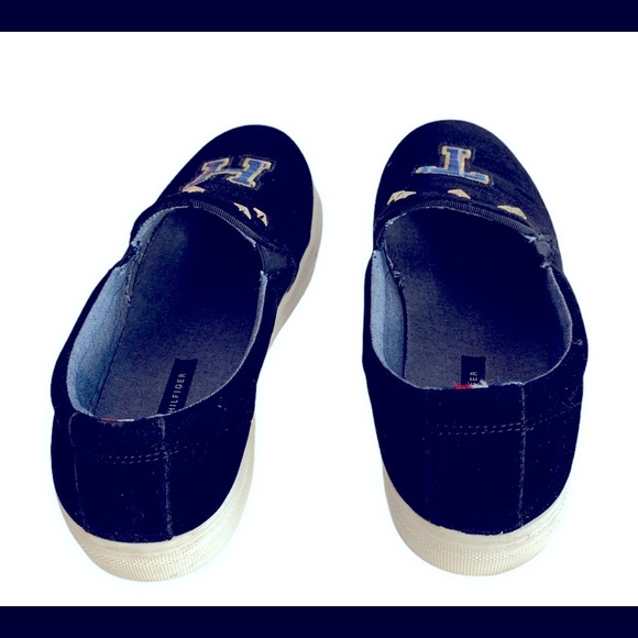 Women’s Tommy Hilfiger Black Velvet Slip Ons Sz 9 - Picture 5 of 8